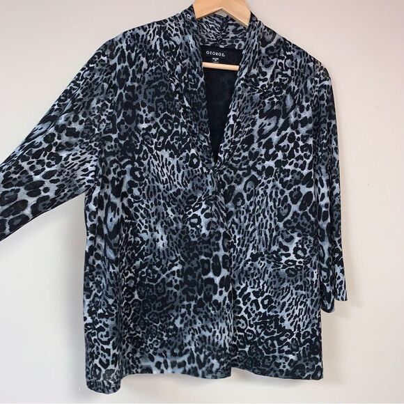 Leopard Shirt Women’s XXL 20 Animal Cheetah Print Top Blouse Flowy Loose Fit - Picture 1 of 9